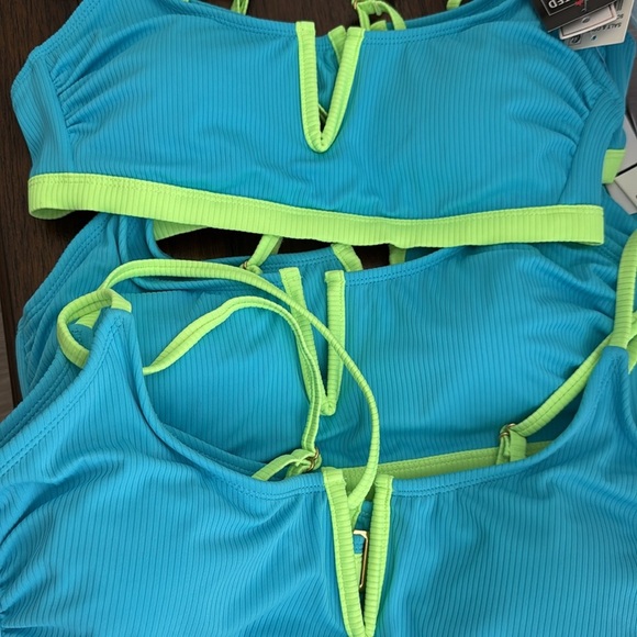 60. Salt + Cove V-Wire Ribbed Bralette Bikini Top Blue - Picture 2 of 4